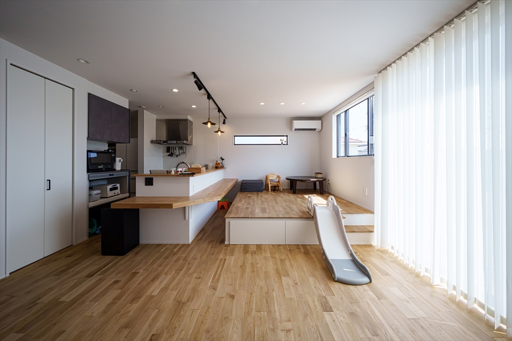 キッチン、ダイニング、リビング