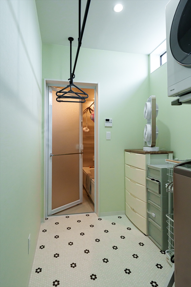 2.5帖のランドリールーム
