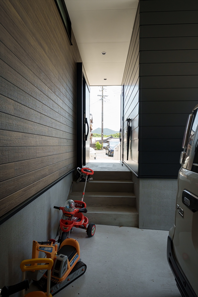 インナーガレージとポーチ